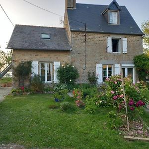 Ronthon La Chatre Bed & Breakfast Exterior photo