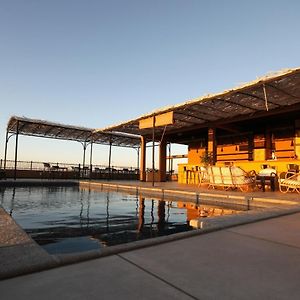 Nosy Manga - Hotel Ivato Airport アンタナナリボ Exterior photo