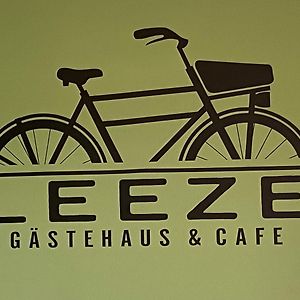 ホテル Gaestehaus & Cafe Leeze バート・デュルクハイム Exterior photo