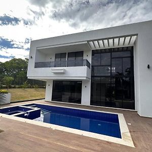 Espectacular Y Moderna Casa Vacacional En Melgarヴィラ Exterior photo