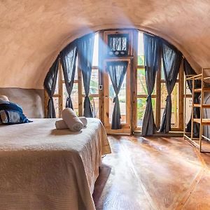 Caliu Earthship Ecolodge コロニア・デル・サクラメント Exterior photo