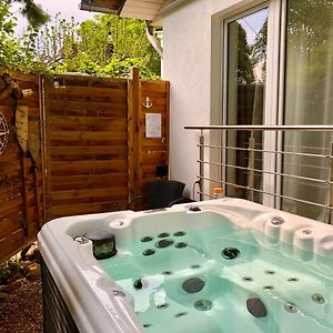 Gartenapartment Strandgut Mit Outdoor Whirlpool Und Garten ペータースハーゲン・エッガースドルフ Exterior photo