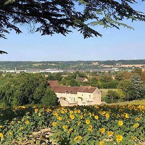 Dange-Saint-Romain Le Domaine De Bella Bed & Breakfast Exterior photo