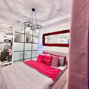 Aesthetic One Bedroom Beside Sm W Pool, Wifi And Netflix カガヤン・デ・オロ Exterior photo