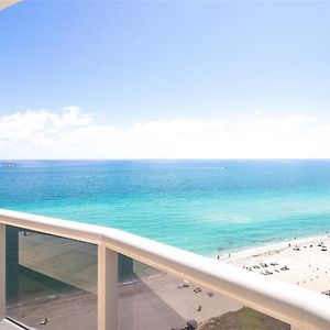 Luxury Oceanfront Sunny Isles Beach Three Bedrooms マイアミビーチ Exterior photo