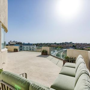 マルサシュロックLuxury Beautiful Penthouse With Amazing Views & Ac By 360 Estatesアパートメント Exterior photo