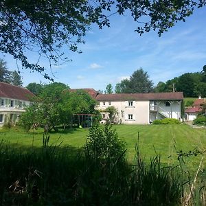 Navarrenx De Couleurs Et D'Eau Fraiche Bed & Breakfast Exterior photo