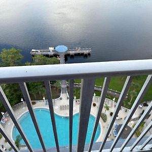 Penthouse Close To Disney Area And Malls Water View オーランド Exterior photo