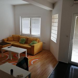One Bedroom Apartment-Centar カヴァダルツィ Exterior photo