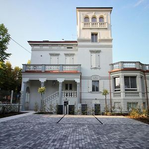 Villa Benatti カルピ Exterior photo