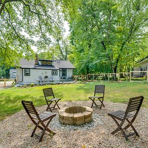 Welcoming Williams Bay Cottage With Deck And Fire Pit! レイク・ジェニーバ Exterior photo