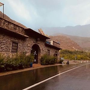 ホテル Les Terrasses De Toubkal イムリル Exterior photo