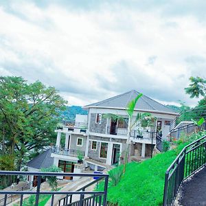 Kigufi Hill, Agape Resort & Kivu Edge ギセニ Exterior photo