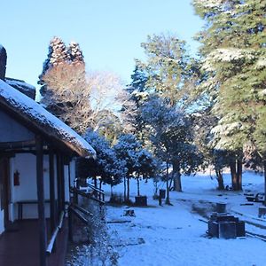 ホテル Drakensberg White Mountain Backpackers エストコート Exterior photo