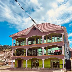 Car-Net Hotel Kisoro Exterior photo