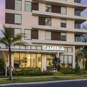 Cambria Hotel Orlando Universal Blvd Exterior photo