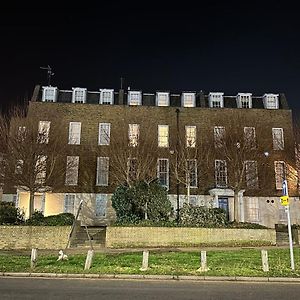 Calverley House Apartments ビショップス・ストートフォード Exterior photo