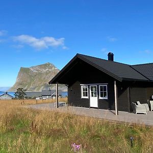 Offersoya Tors Cabin At Haukland Beachヴィラ Exterior photo