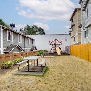 Wfh-Friendly Townhome Rental Near Ferry In エバレット Exterior photo