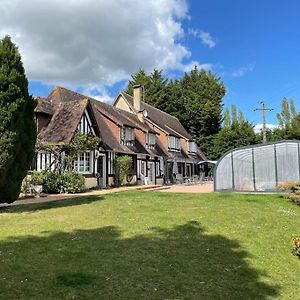 Domaine Aux Lions - Piscine Tennis 20 Min Deauville Fauguernon Exterior photo