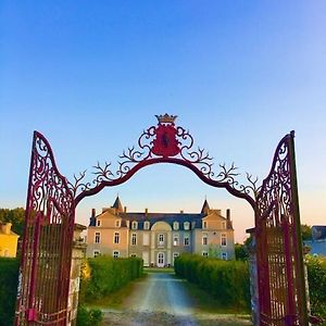 Joue-sur-ErdreLa Chambre Verte - Chateau De La Chauveliereアパートメント Exterior photo