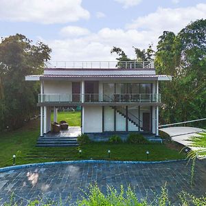 Stayvista'S Eden Bloom - Pet-Friendly Villa With Pool, Terrace & Lawn With Gazebo ジャバルプル Exterior photo