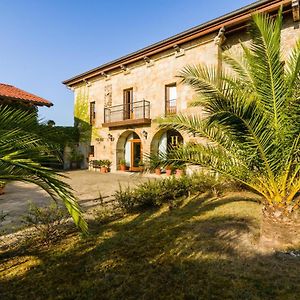 ホテル Palacio Garcia Quijano Corrales De Buelna Exterior photo