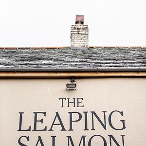 ホテル The Leaping Salmon イェルバートン Exterior photo