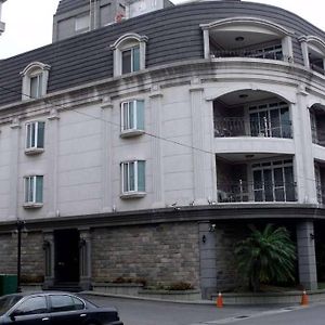 Jia Yun Business Hotel 永康区 Exterior photo