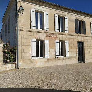 Epargnes Gite Modes Et Cafe Bed & Breakfast Exterior photo