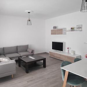 Apartamento Espacioso, Nuevo, Luminoso Y Acogedor Casar de Cáceres Exterior photo