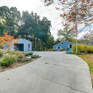 Waterfront Topping Vacation Home With Boat Dock! Exterior photo