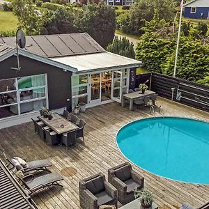 Beautiful Home In Lgstrup With Outdoor Swimming Pool Løgstrup Exterior photo