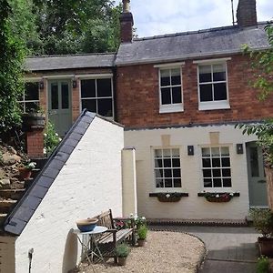 Beautiful Georgian Cottage Within A Private Walled Garden オークハム Exterior photo