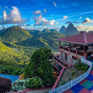 ホテル Samfi Gardens Soufrière Exterior photo