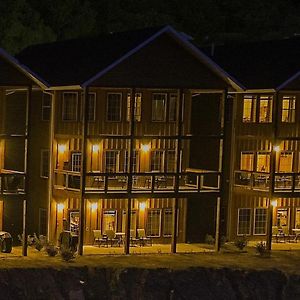 Keweenaw Waters Resort ホートン Exterior photo