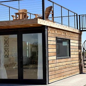 New The Buffalo-Shipping Container In Alpineヴィラ Exterior photo