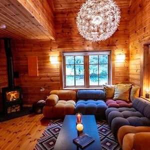 バリーコネル Large Luxury Log Cabin Getawayヴィラ Exterior photo
