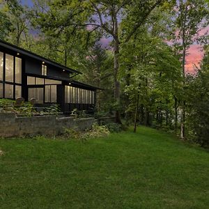 Pineview Haven By Kabino Bright And Modern Open Concept Carport Private Patio Sunroom ノックスビル Exterior photo