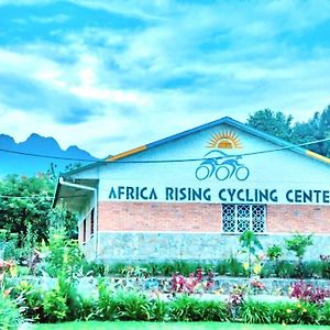 ホテル Africa Rising Cycling Center ルヘンゲリ Exterior photo