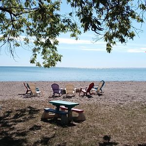 Lake Huron Sunrise Family Home With Private Beach ポートヒューロン Exterior photo