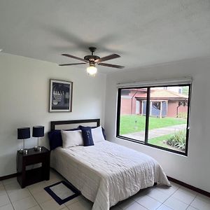 Apartamento Guanacaste Liberia, Piscina, Cama Kingアパートメント Exterior photo