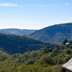 Campouriez Le Relais Du Coustoubi Bed & Breakfast Exterior photo