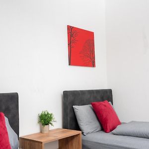 Serviceroom24 - Apartment 1 In Recklinghausen Wlan - Smart-Tv - 24-7 Check-In Und Kueche Exterior photo