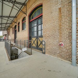 Pet-Friendly Texarkana Studio In The Historic 1894アパートメント Exterior photo