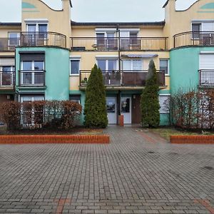 Dwupoziomowy Apartament Zmigrodzka Z Tarasem W Poznaniu By Rentersアパートメント Exterior photo