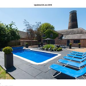 Stoke Ferry The Old Mill, 7 Storey,, Dog Friendly Outdoor Pool & Bbqヴィラ Exterior photo