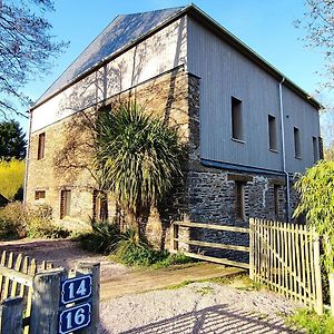 Guer Moulin De La Houssaie - Parc Arbore Et Ses Etangsヴィラ Exterior photo