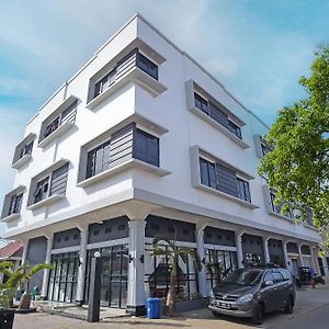 Super Oyo Capital O 92096 Kuala Ulee Lheue Residence Syariah バンダ・アチェ Exterior photo