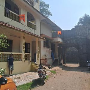 Savitri Cottage アリバグ Exterior photo